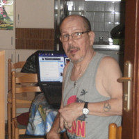 h-rech-h72 - gay de 68 ans
