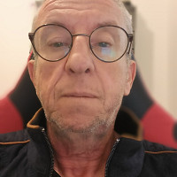 youndu29800 - homme bisexuel de 67 ans