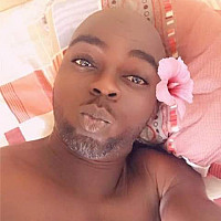 leader77 - gay de 35 ans