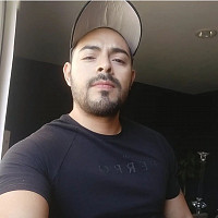 gust001 - gay de 31 ans