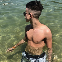 james1999mjarek - gay de 27 ans