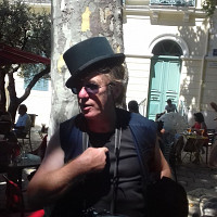 toutlisse83 - homme bisexuel de 62 ans