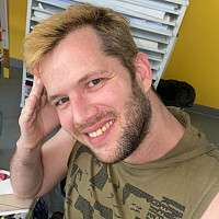 claes - gay de 38 ans