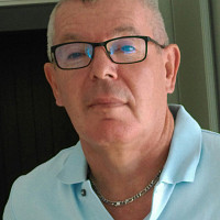 dufi - homme bisexuel de 58 ans