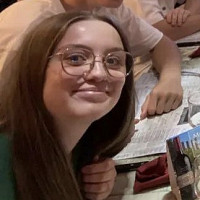 julieeee - femme bisexuelle de 20 ans