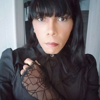 lira - femme bisexuelle de 35 ans