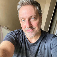 jhoan - gay de 54 ans