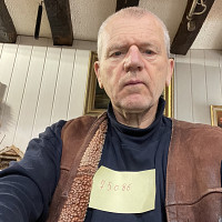 et1955309 - gay de 71 ans