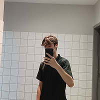 eseban - homme bisexuel de 20 ans