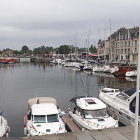 tom14 - homme bisexuel de 70 ans