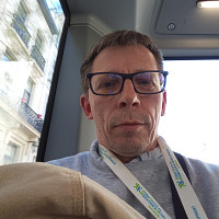 dimitrih - homme bisexuel de 50 ans