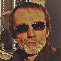 oneofus - gay de 63 ans