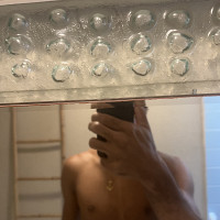 tjrpret - homme bisexuel de 24 ans