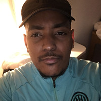 rd77320 - gay de 26 ans