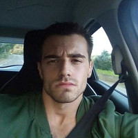 astonmartin13 - homme bisexuel de 21 ans