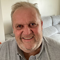 franck8888 - homme bisexuel de 63 ans