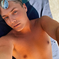 dmitriioyt - gay de 24 ans