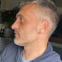 tony7443 - gay de 43 ans