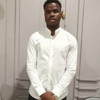 lilichou - homme bisexuel de 20 ans