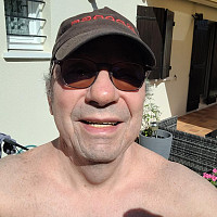exmilit77 - gay de 65 ans