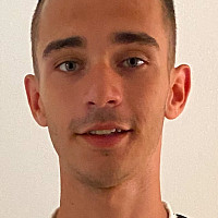 enz0_off - homme bisexuel de 18 ans