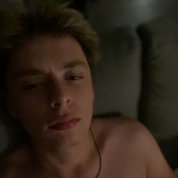 kjhfe - gay de 22 ans