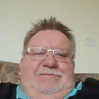 perlimpin - gay de 68 ans