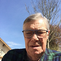 bicommemoi - homme bisexuel de 70 ans