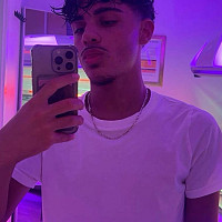 yy9333 - gay de 26 ans