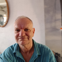 pierre128312 - gay de 62 ans