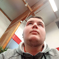 angie70726 - homme bisexuel de 18 ans