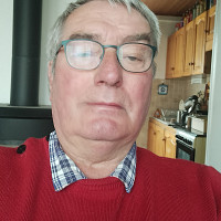 galejan - Homme gay de 67 ans