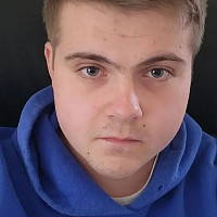 nicolas2025272 - homme bisexuel de 21 ans