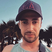 oliv74_li - Homme gay de 33 ans