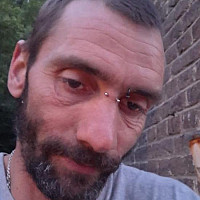 marc978 - gay de 48 ans