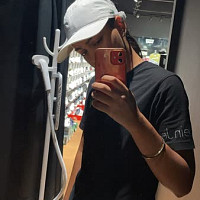 aniss-ah - lesbienne de 25 ans