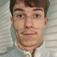 bastossss - homme bisexuel de 22 ans