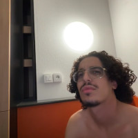 amin.0237 - homme bisexuel de 23 ans