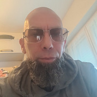 benito1978xyz - homme hétéro curieux de 47 ans