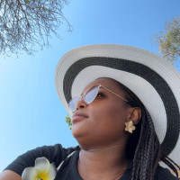 alimzemho - lesbienne de 29 ans