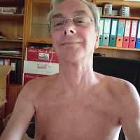 nudist - gay de 58 ans