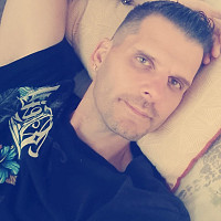 mickael26100 - gay de 46 ans