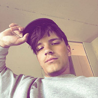 bleon9343 - gay de 21 ans