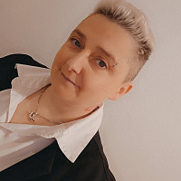 natlaur - lesbienne de 45 ans