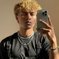 luan - homme bisexuel de 20 ans