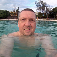 demiurge - homme bisexuel de 48 ans