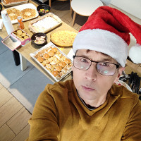 mika30130 - gay de 49 ans