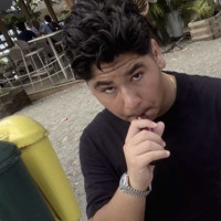 ouriel - homme bisexuel de 18 ans