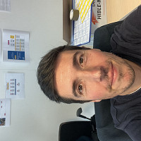 flo12 - homme bisexuel de 45 ans