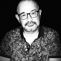 vigalux - homme bisexuel de 60 ans